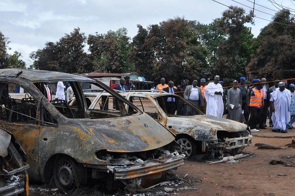 A boxer won the world heavyweight title after knocking out the defending champion in the fifth round