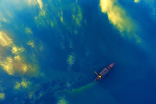 A major tech company announced plans to invest $500 million in building a new manufacturing plant creating 2,000 jobs