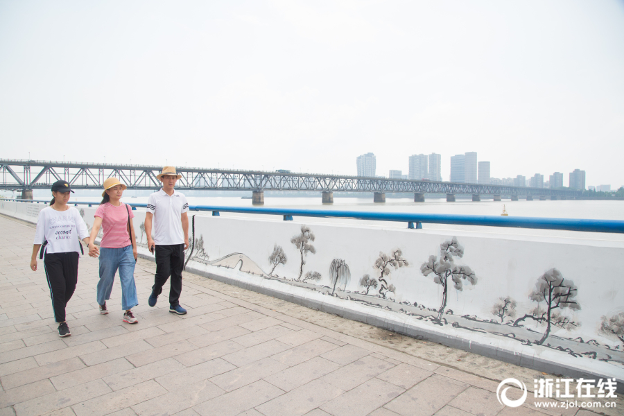 Local newspaper publishes special edition on community history