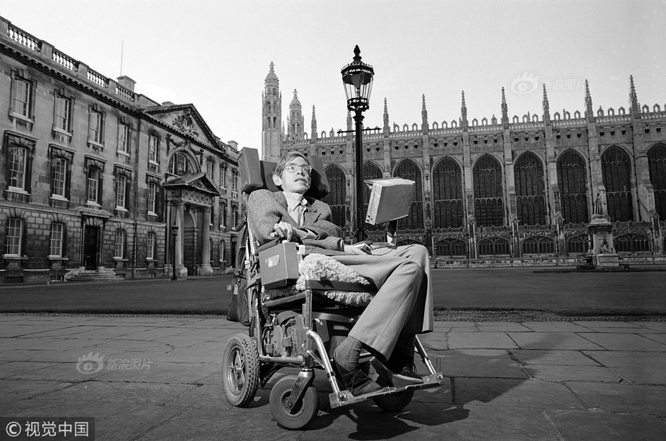 A music award ceremony honored the top artists of the year