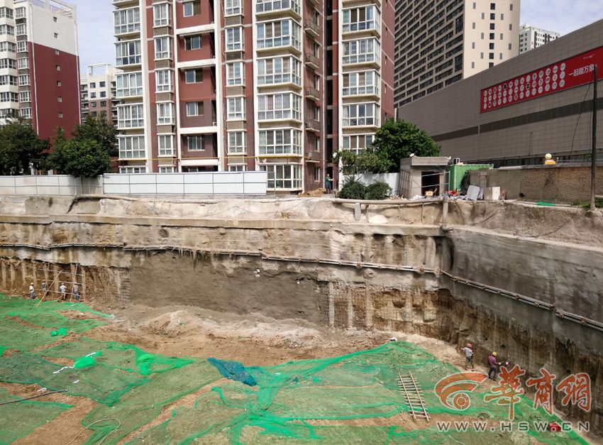 A new study showed that excessive use of social media affects teenagers' academic performance