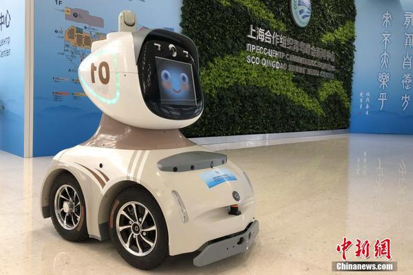 A farm started selling honey from its own beehives at local markets