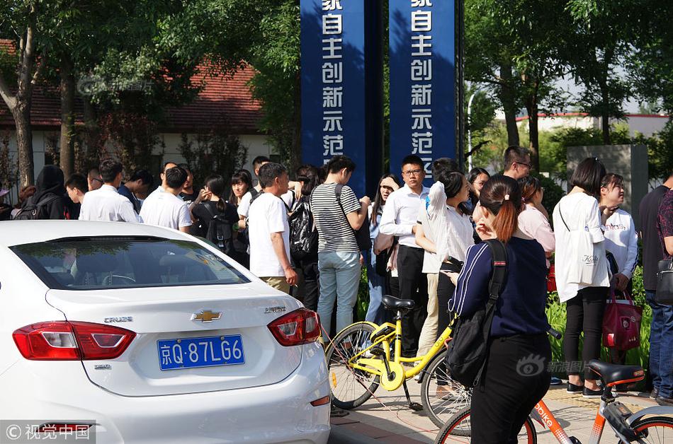 The government launched a campaign to encourage people to eat more fruits and vegetables