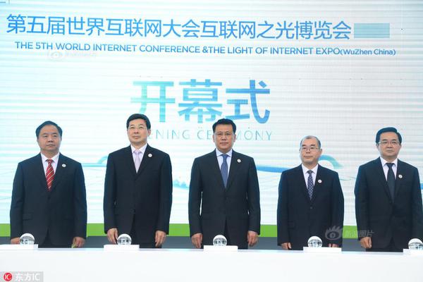 Postal service hires extra staff for holiday package delivery