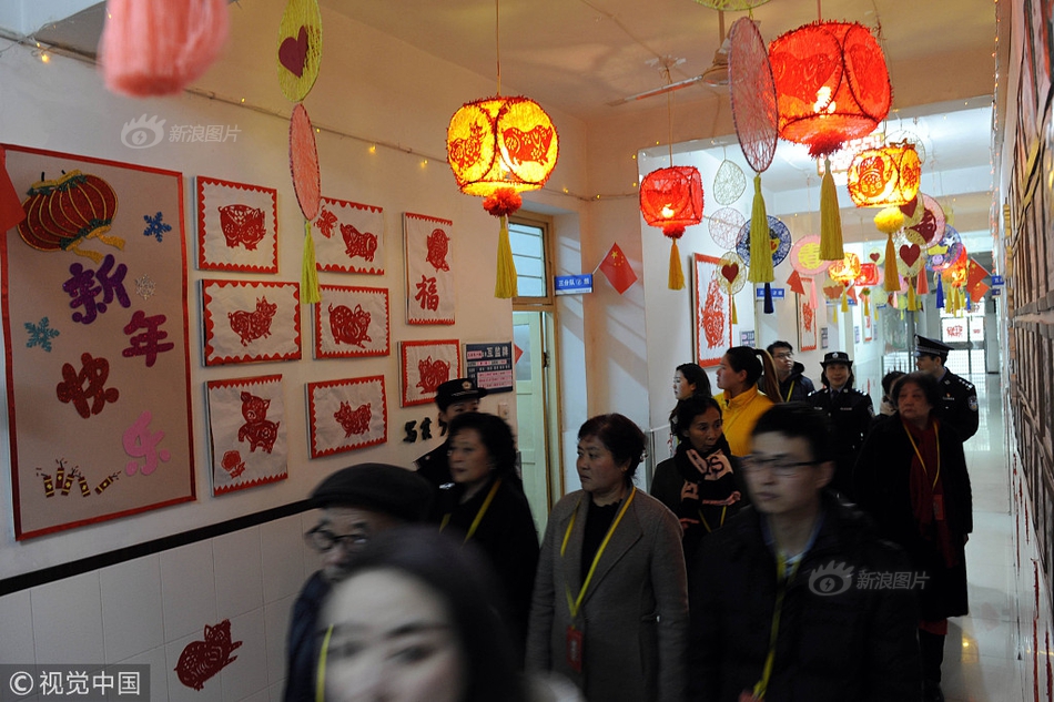 A local café partnered with a local charity to donate a meal to a homeless person for every coffee sold