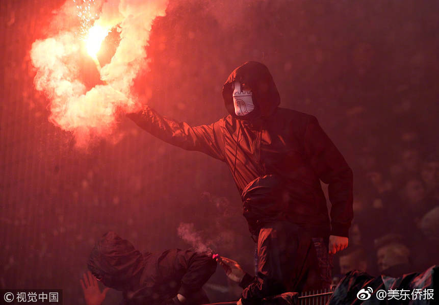 Retailers introduced contactless payment options to reduce checkout wait times