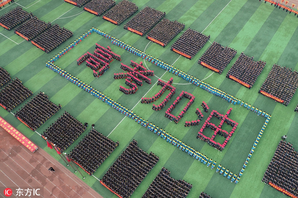 A museum hosted a lecture by a scientist who studies climate change and polar ice