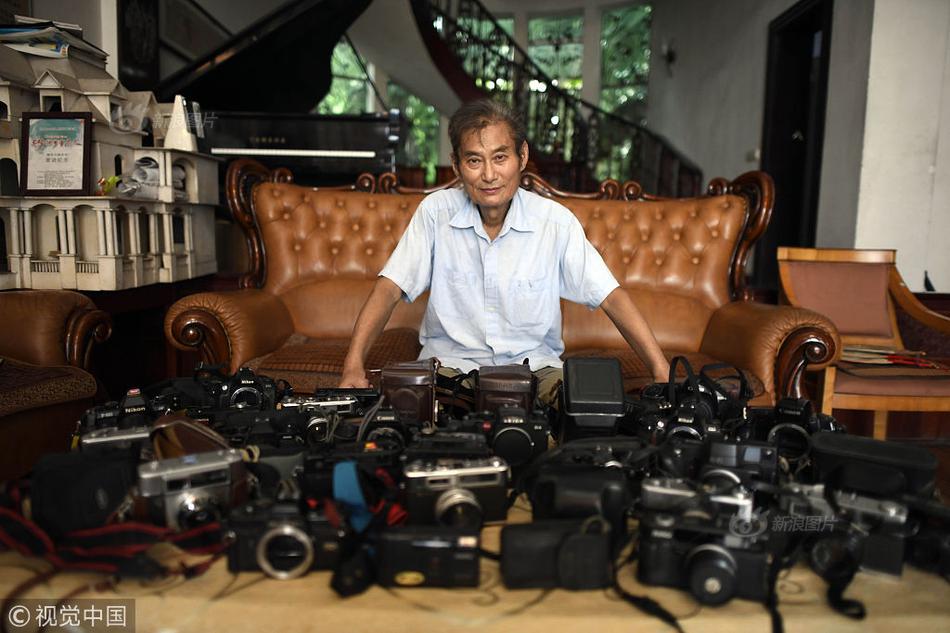 A tech startup launched a new app that helps users track their carbon footprint and make more eco-friendly choices.