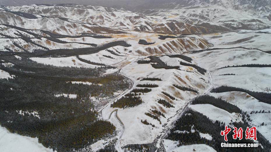 Local authorities launched a campaign to clean up a polluted river with volunteers collecting over 7 tons of trash