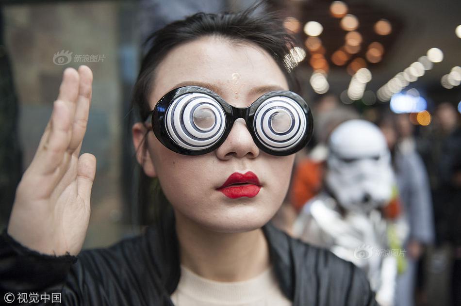 A photographer captured photos of a local parade that were used on the city’s official website