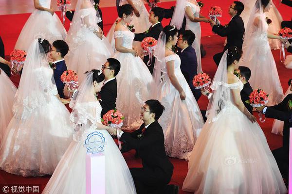 A musician released a folk album inspired by local history that topped regional music charts