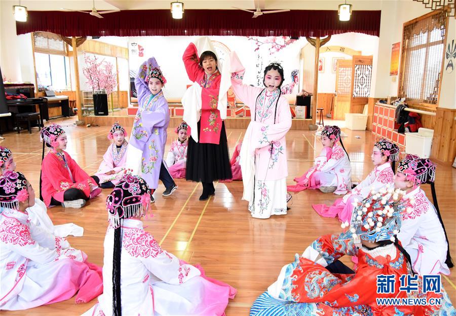 Scientists found that a certain type of plant can be used to treat skin conditions naturally