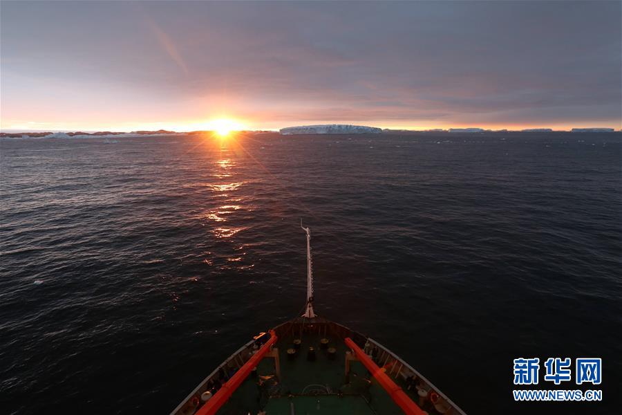 A coffee shop started using coffee grounds to make fertilizer for community gardens