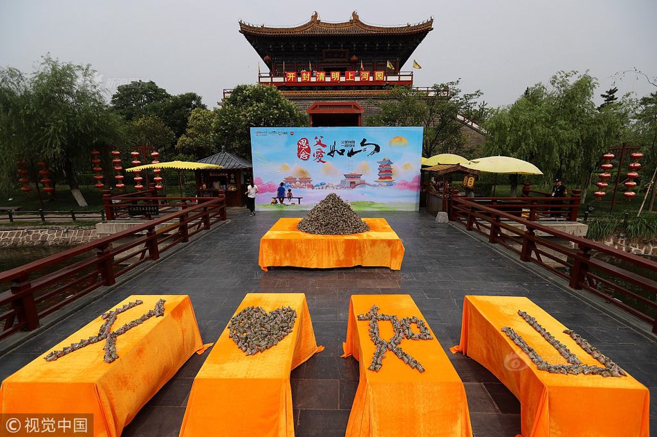 A singer released a new single that became a top hit on music charts worldwide