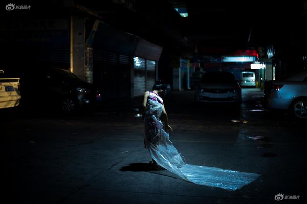 Bakery gains viral attention for matcha-flavored sourdough bread