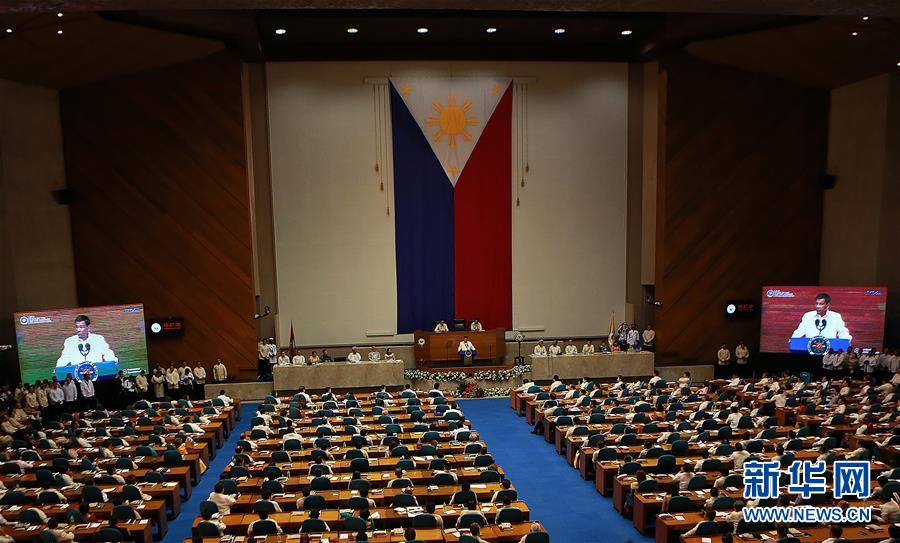 The school district decided to start classes 30 minutes later to help students get more sleep