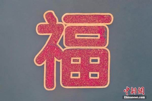 Florist creates special flower arrangements for upcoming Mother’s Day celebrations