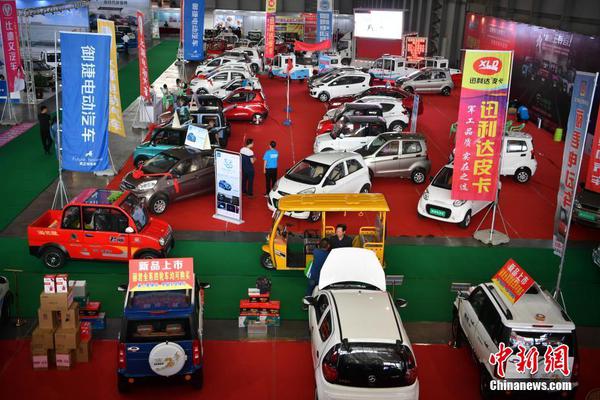 A heavy rainstorm caused a landslide that blocked a major highway for several hours