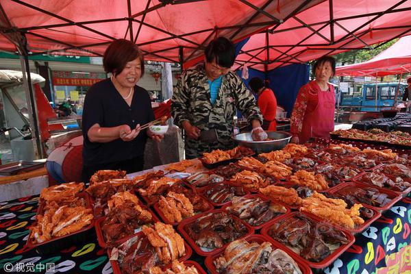 A community organized a charity auction that raised $8,000 for an animal shelter