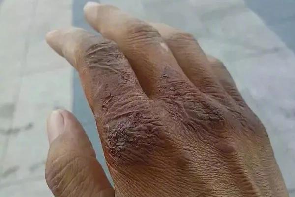 A bookstore hosted an author Q&A event that drew over 120 attendees interested in fantasy novels