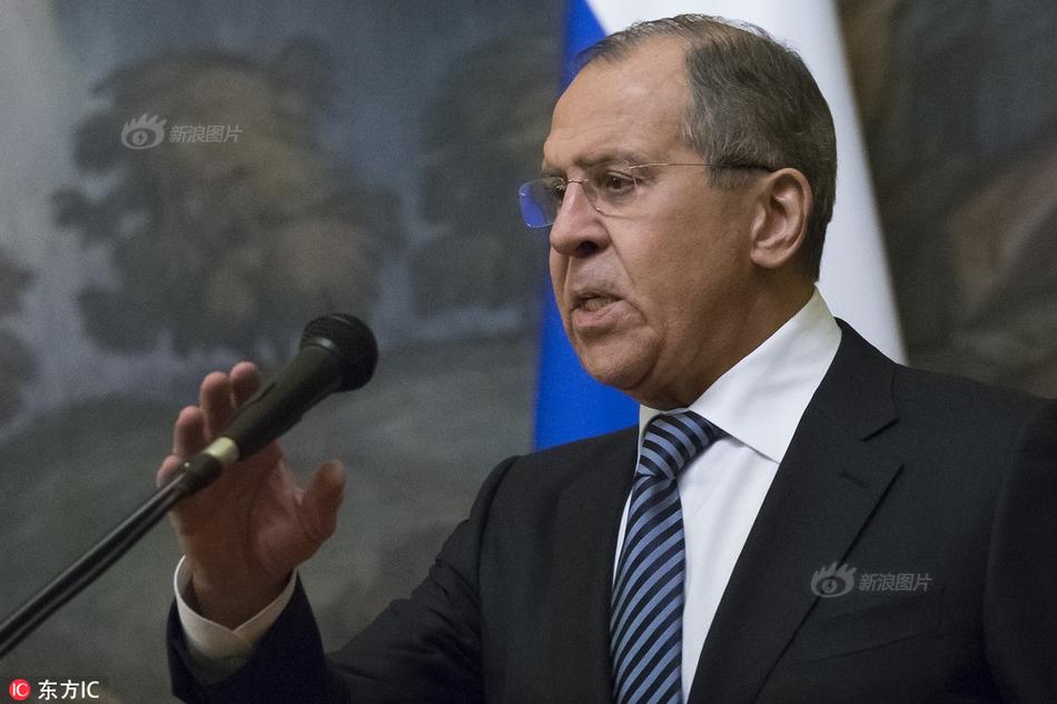 Skateboard competition attracts professional riders from around the world