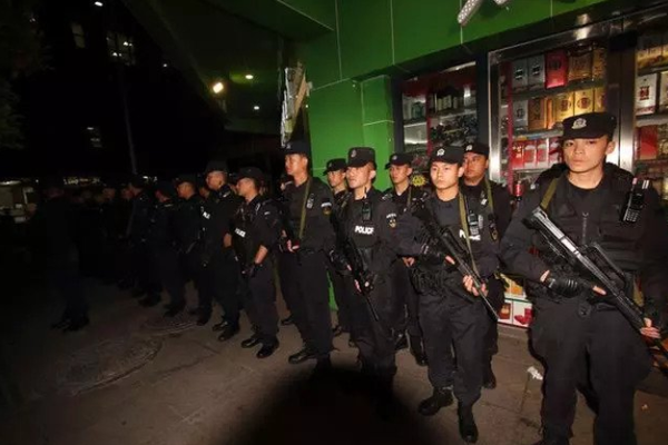 Researchers found that cuddling with pets reduces stress hormones in the body