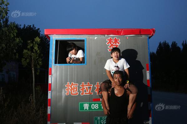 A cyclist set a new national record for the fastest time in a 100-kilometer race