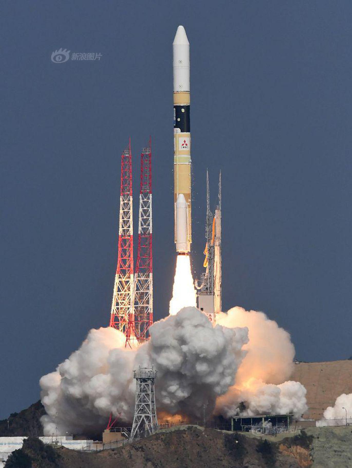 Volunteer organization helps rebuild homes damaged by recent tornado in small town
