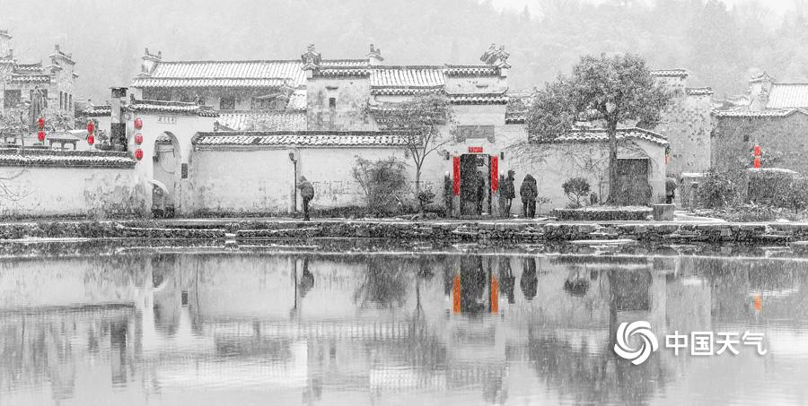 A study published in a medical journal found that drinking green tea regularly can improve skin health by reducing inflammation