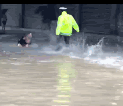 A cyclist set a new national record for the fastest time in a 100-kilometer race