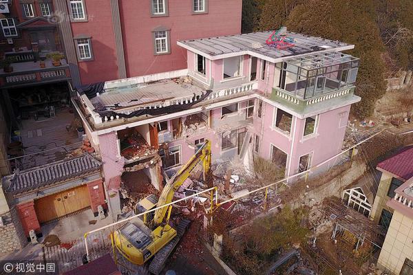 A tennis player won their 24th Grand Slam title breaking a decades-old record