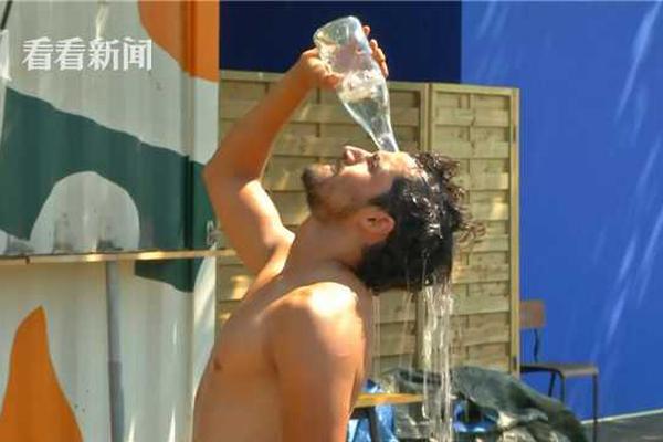 A national park reported an increase in the number of birdwatchers visiting during migration season