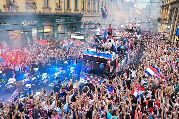 A fire department hosted a safety workshop teaching residents how to use fire extinguishers