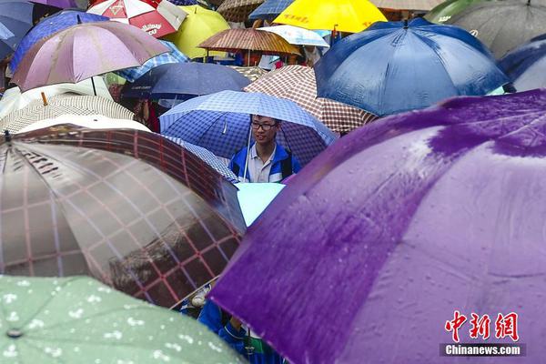 Mudslides in mountainous areas blocked three major highways stranding thousands of motorists