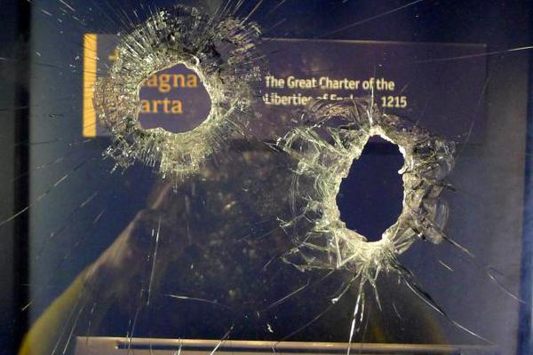 A new study showed that drinking water instead of sugary drinks can reduce the risk of obesity in children by 40%.