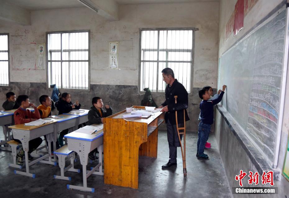 A major fashion brand announced it will use only sustainable materials in its clothing lines starting next year