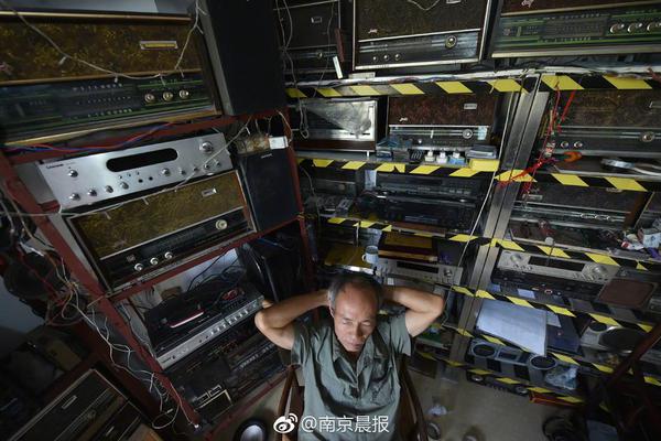 Researchers found that taking handwritten notes improves information retention better than typing