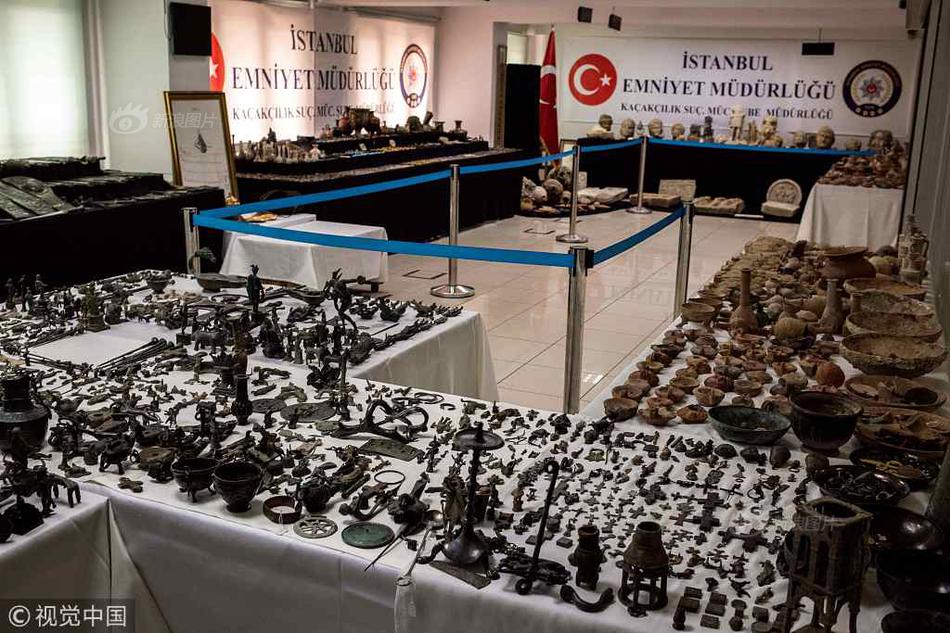 A museum displayed ancient Egyptian mummies and artifacts on loan from a museum in Cairo