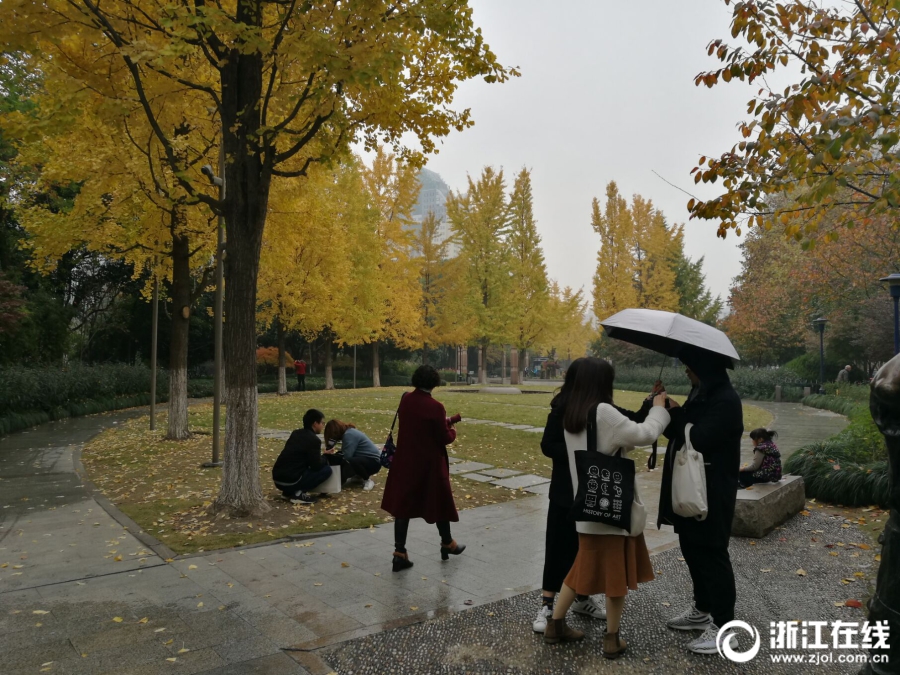 A research study found that eating nuts can reduce the risk of certain diseases