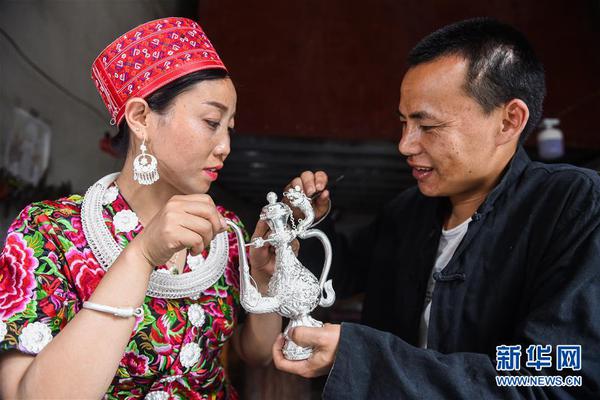 A popular fashion brand announced it will take back old clothes to reuse or recycle