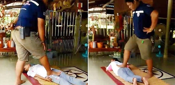 Toy store hosts craft day for kids to make their own toys