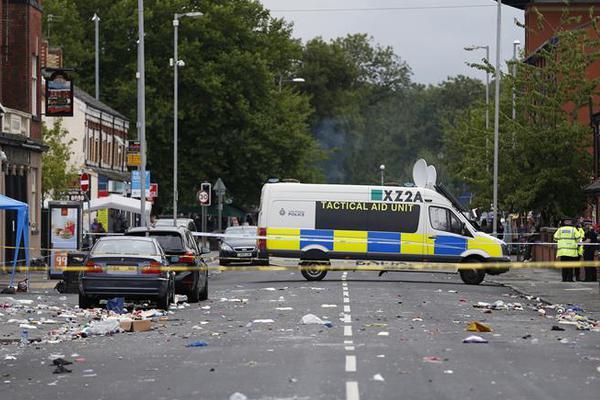 A retail company raised its employee minimum wage to $19 per hour benefiting 15000 workers