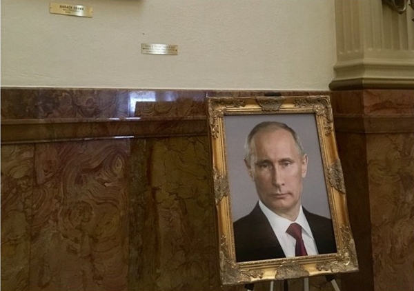 Local farmers markets started selling homemade jams and preserves made from local fruits