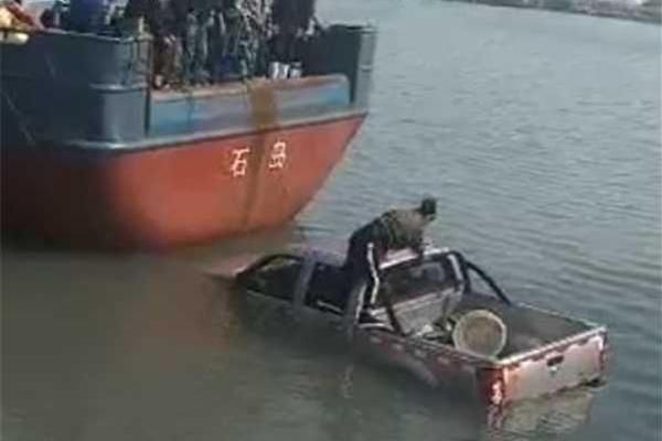 Highway department starts road repair project on busy interstate highway