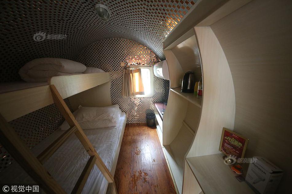 Researchers found that using natural skincare products reduces the risk of skin irritation and allergies