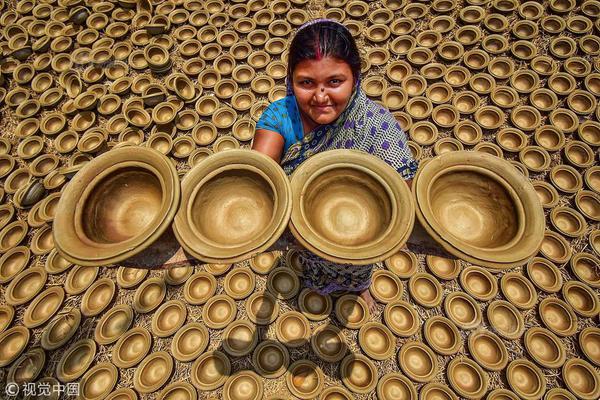 Tea shop imports rare teas from Himalayan regions