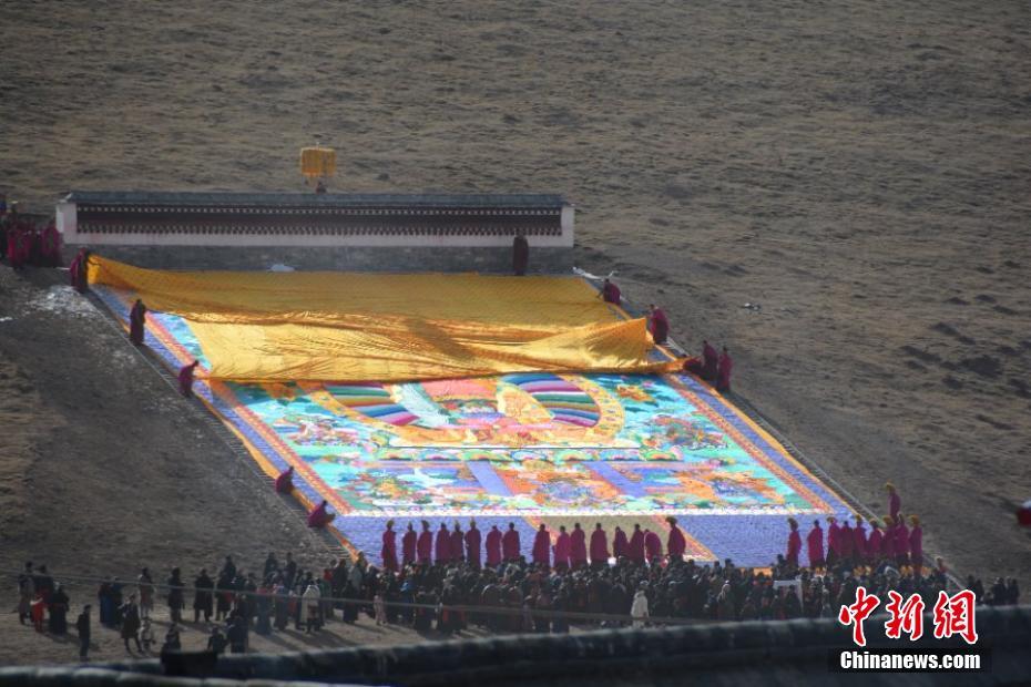 A musician released a new album that received positive reviews from critics