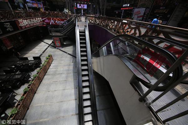 Research shows that regular social gatherings reduce loneliness in empty nesters