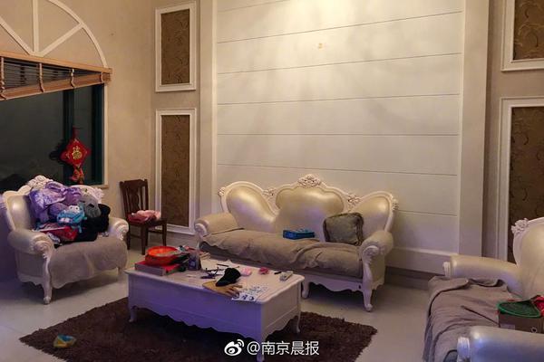 A farm participated in a local farmers market to sell fresh fruits and vegetables