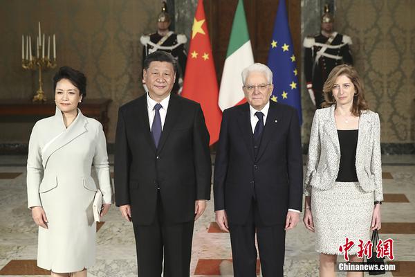 A smartphone manufacturer announced a new model with a foldable screen and 5G connectivity